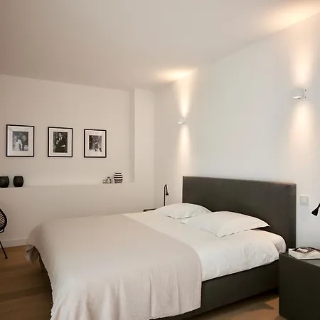 Contemporaine Avec Piscine Proche Centre De - Fr-1-599-43 Holiday home